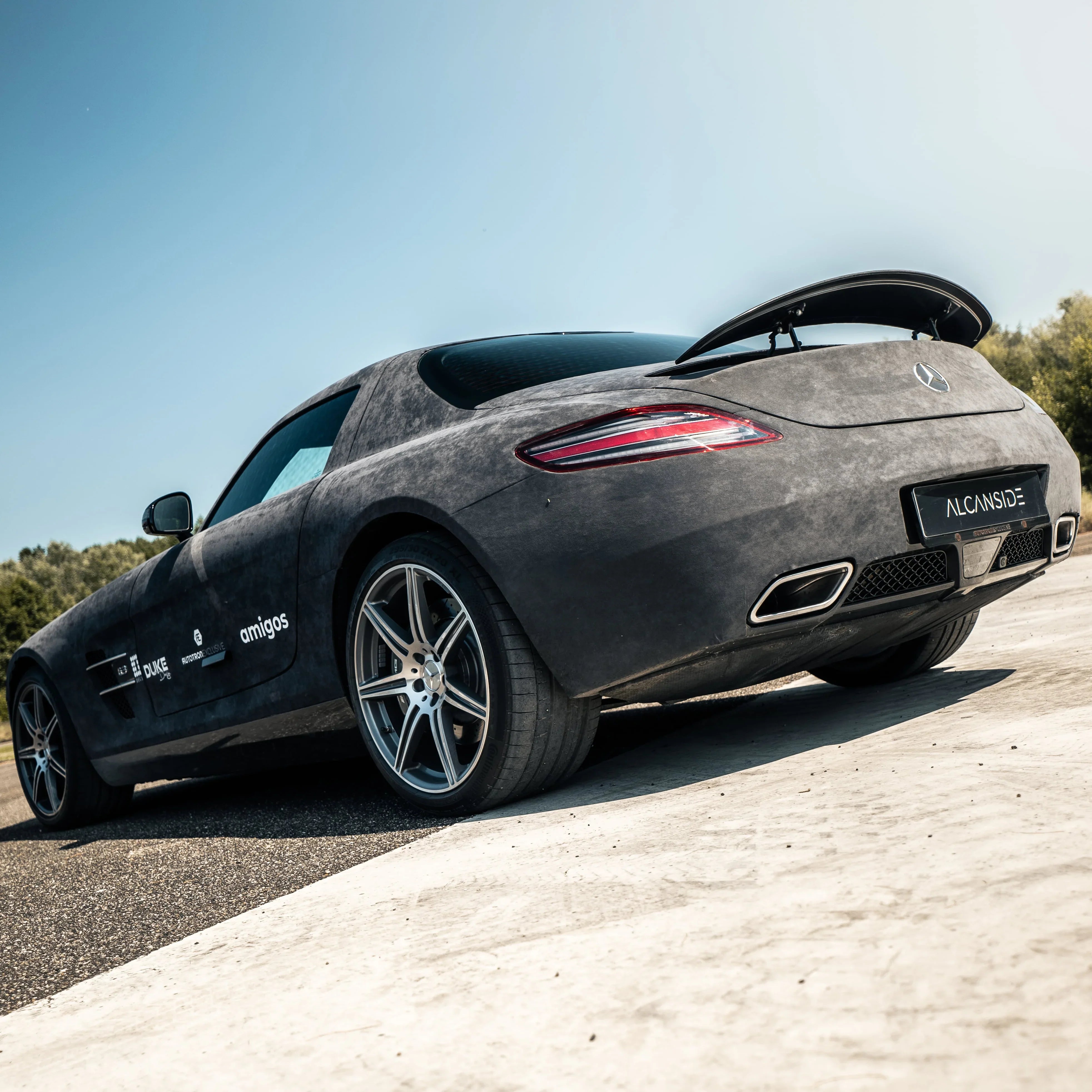 Mercedes SLS AMG - Alcantara Edition - Space Grey
