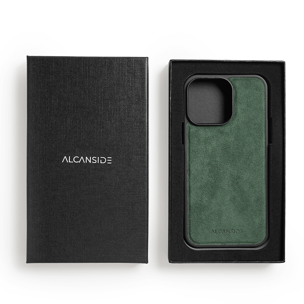 iPhone 15 Pro Max - Alcantara Case With MagSafe Magnet - Midnight Green - Alcanside